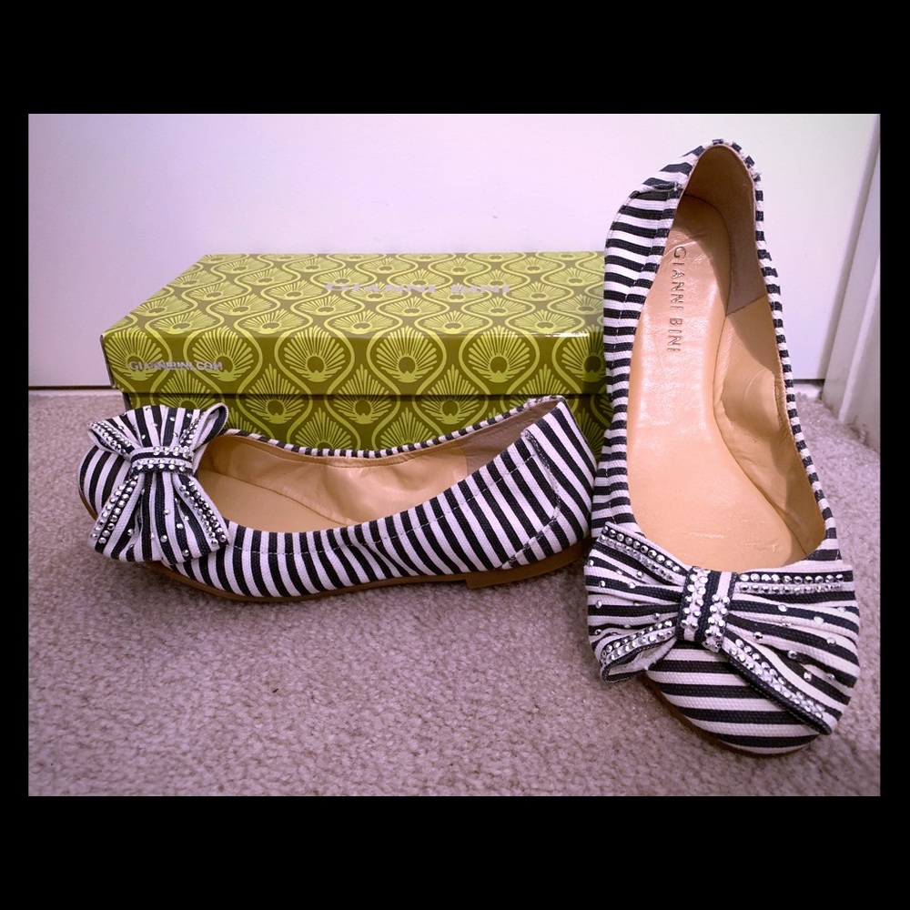 Gianni Bini Flats